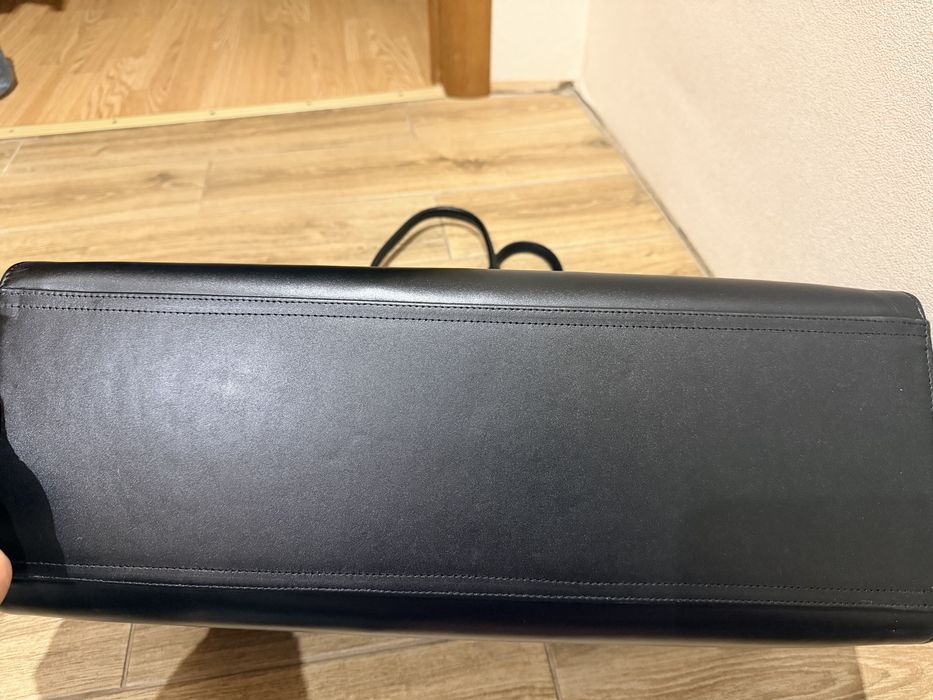 Carolyn tote bag large Чорна