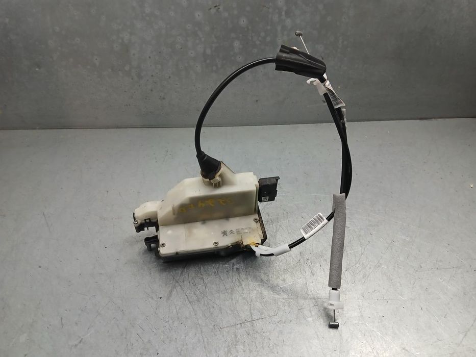 Fechadura / fecho porta frente direito PEUGEOT 2008 I (CU_)