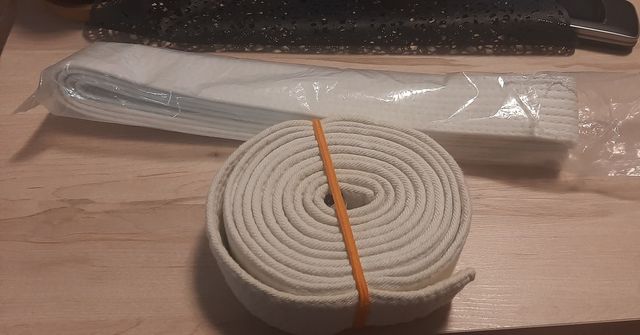 Pasy do karate białe 2 szt.