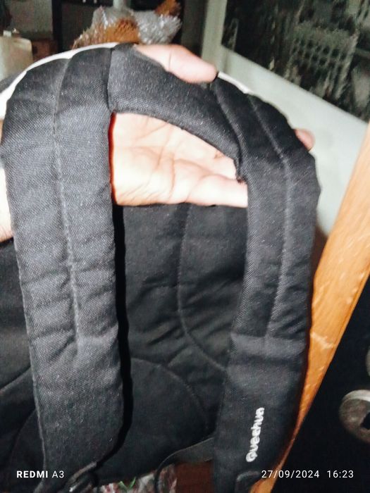 Mochila Quechua em bom estado