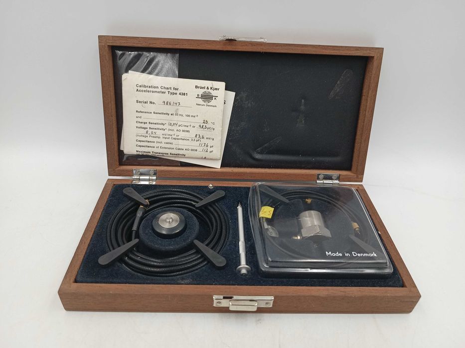 Akcelerometr Bruel & Kjaer typ 4381