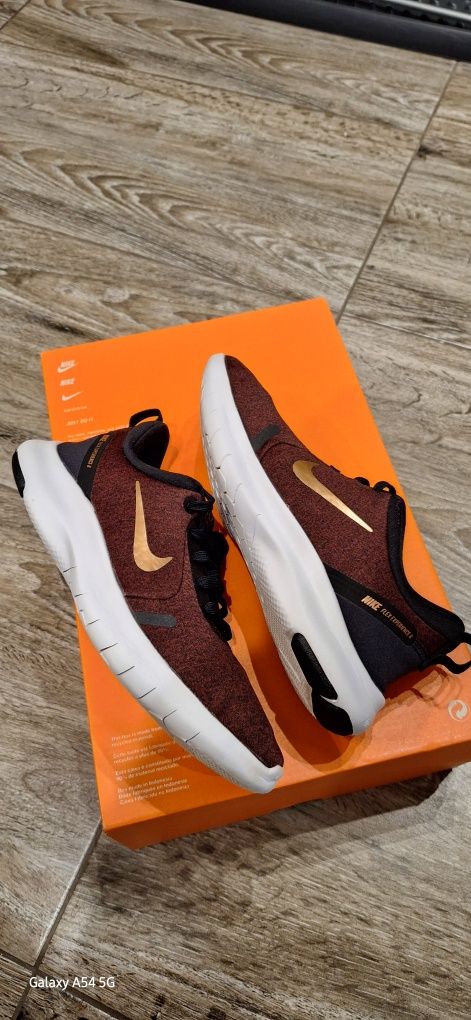 Buty Nike damskie