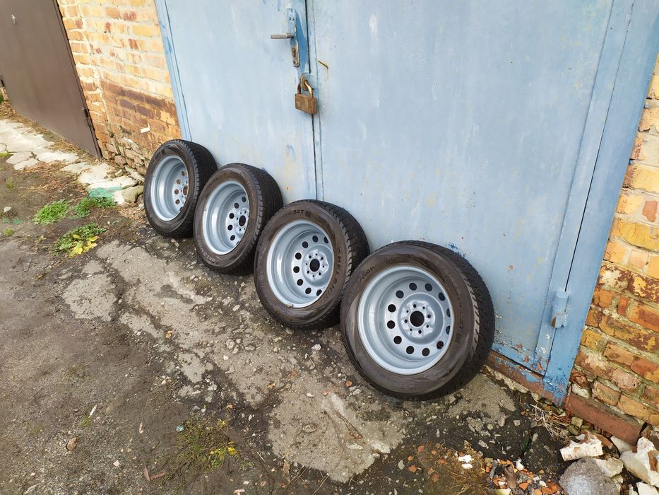 Хороший зимній комплект колес