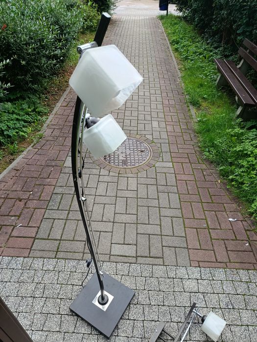 Komplet (szafa komoda karnisz lampa wisząca kinkiet stojący)
