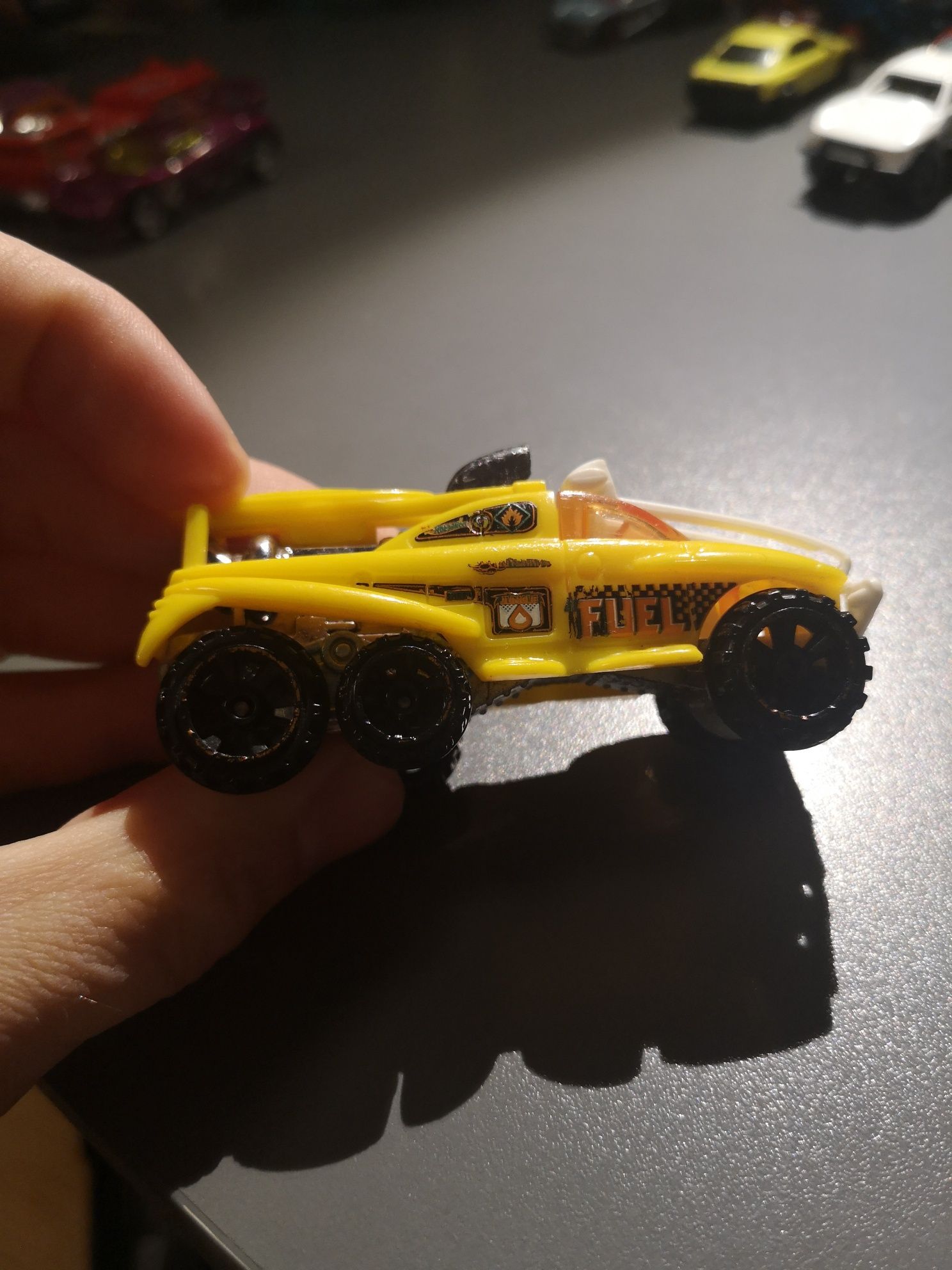 Vintage 2000 Hot Wheels - XS-IVE - Yellow