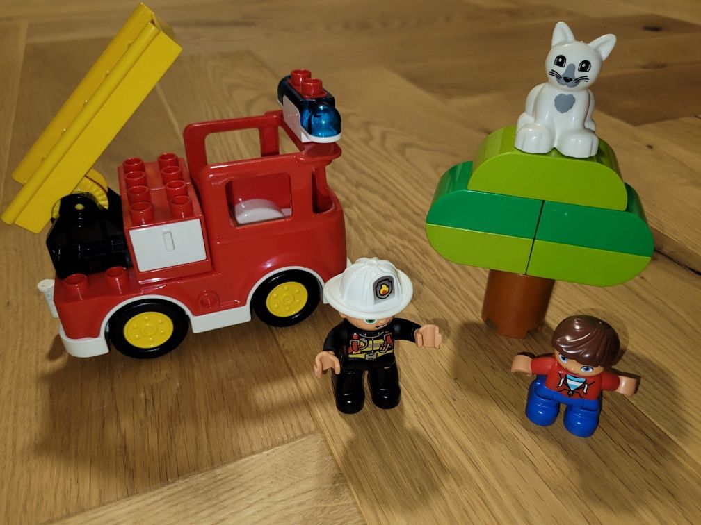 Lego duplo 10901 wóz strażacki