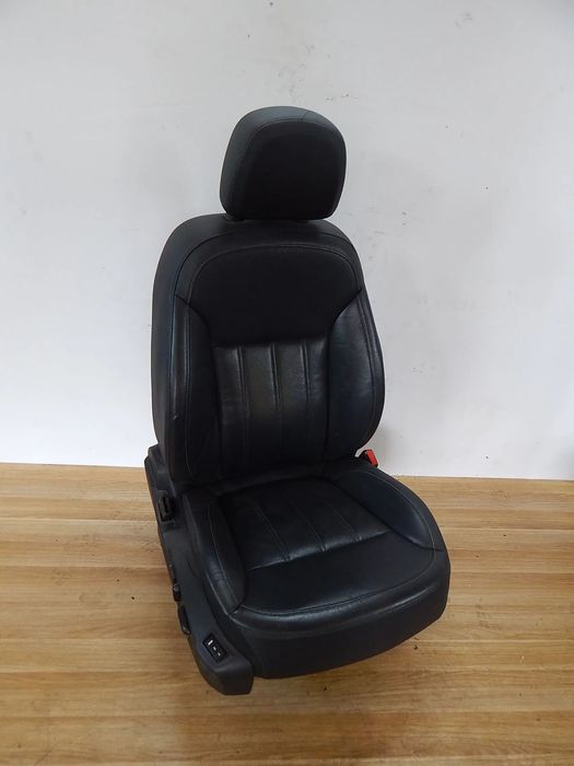 Fotel skorzany skóra prawy przód Opel Insignia A 08-17  Łuków części