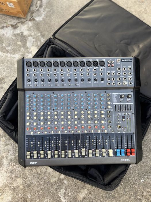 Sistema de som JBL PA