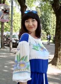 До дня  вишиванки  . Сукня дизайнерська в українському стилі
