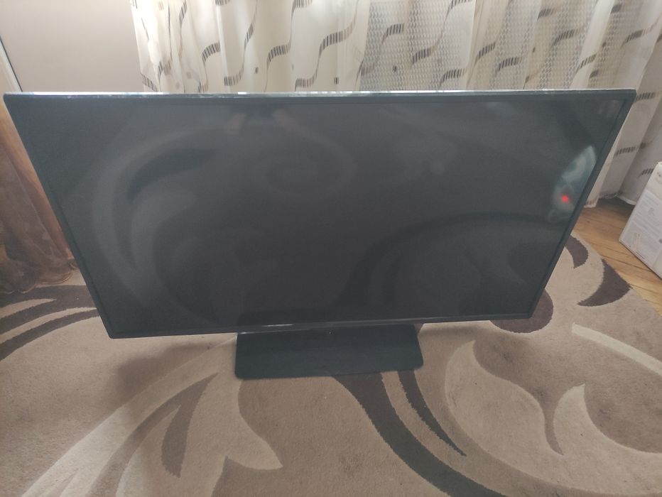 Телевізор 50" JVC LT50E73