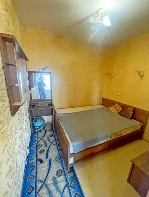 Продам 2комн гостинку в Докучаева