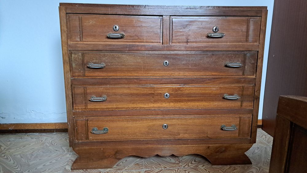 Cómoda antiga óptimo estado conservação