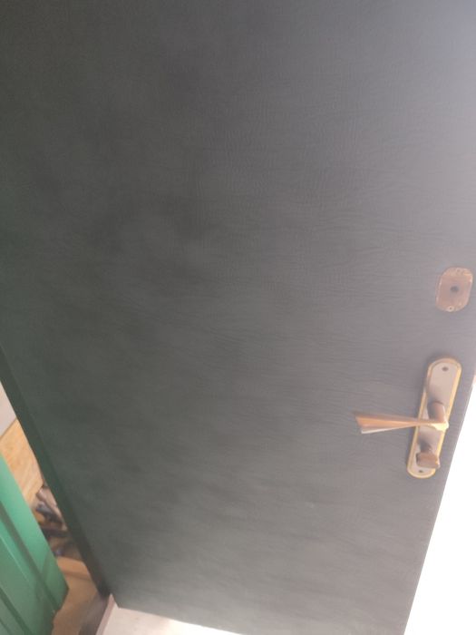 Продам металеві двері