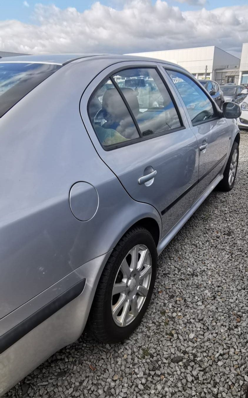 SKODA Octavia 1.6 MPI