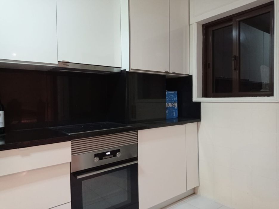 Quarto de casal com varanda disponível em Sto Ovídio - Vila Nova de Ga