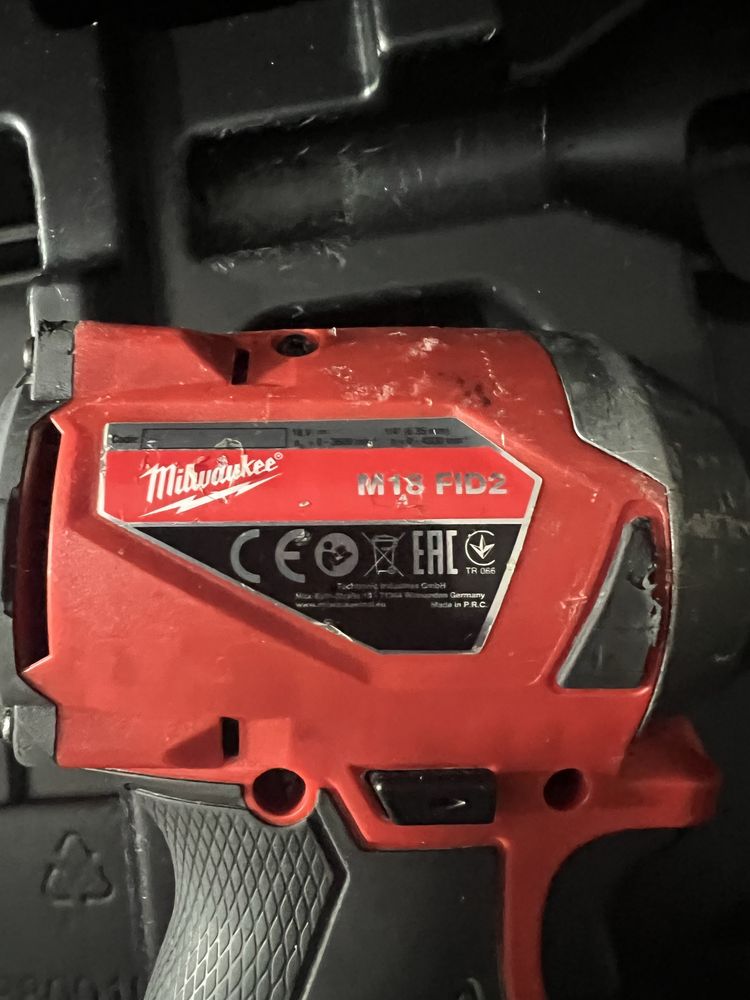 Milwaukee zakretarka udarowa FID2