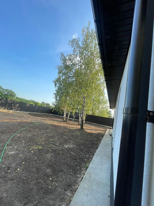 Продаж 1 поверхового будинку з ділянкою 5.5 сотки ,120м2.