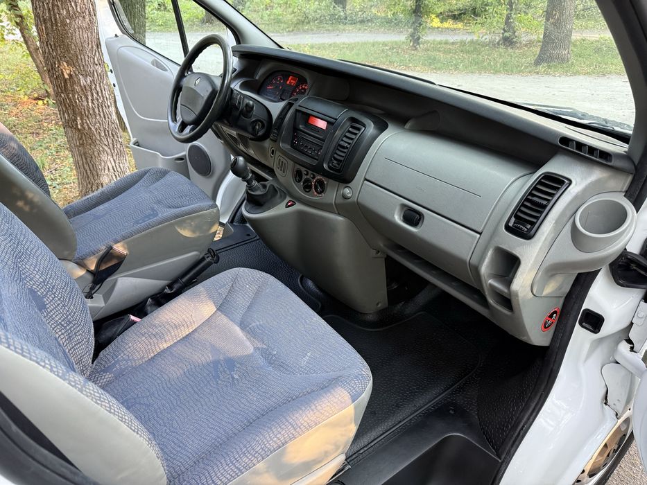 Продам  Renault Trafic 1.9 D Long