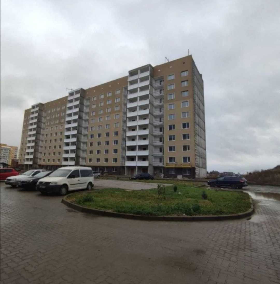 Продам 2-кімнату квартиру. Параджанова, 7