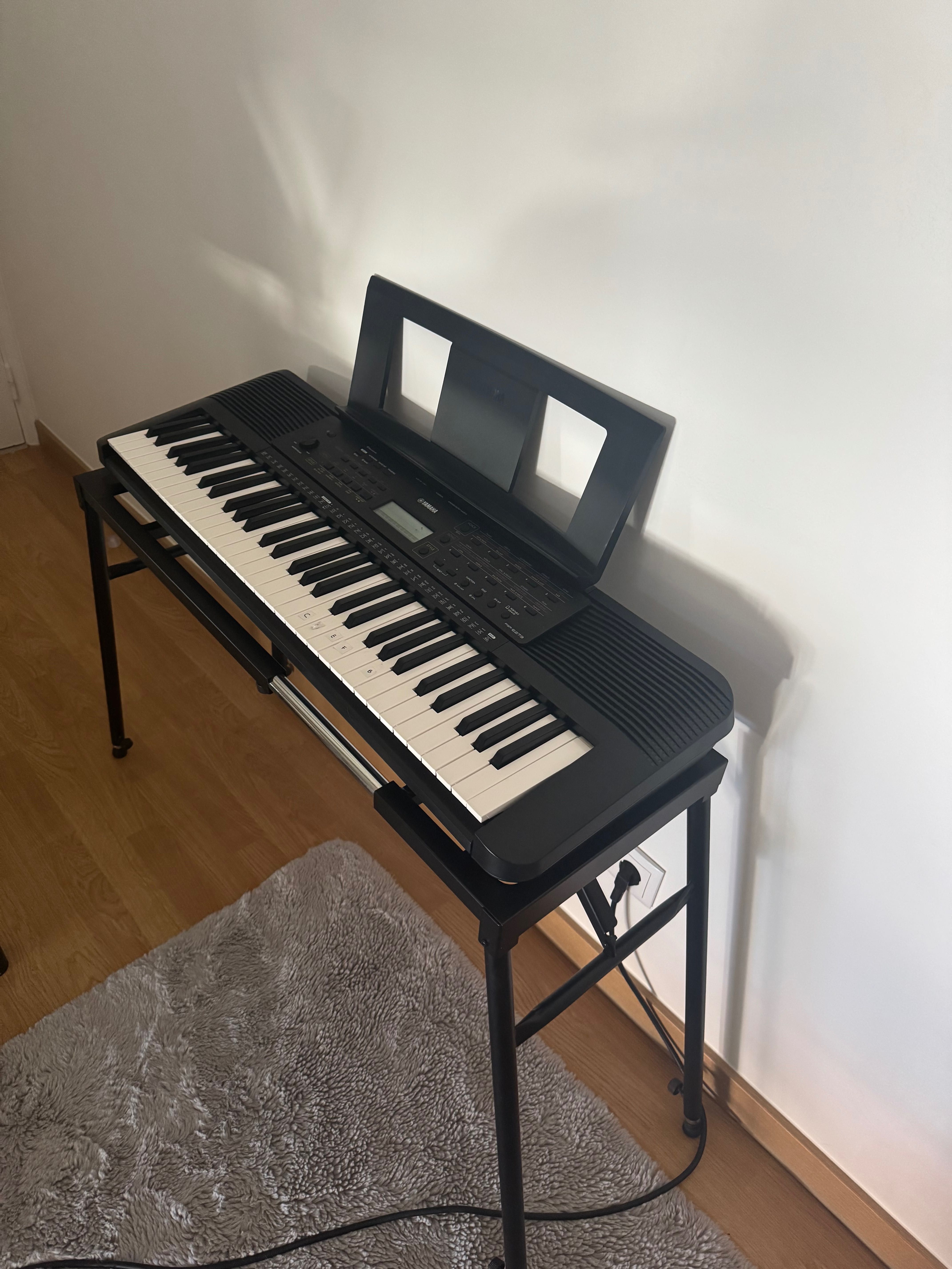 Teclado piano Yamaha