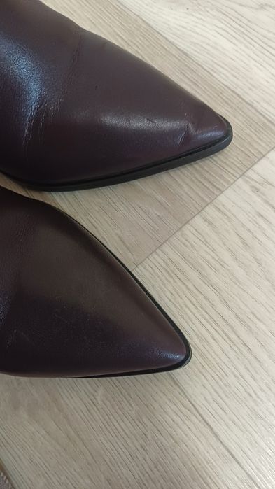 Ботильйони шкіряні