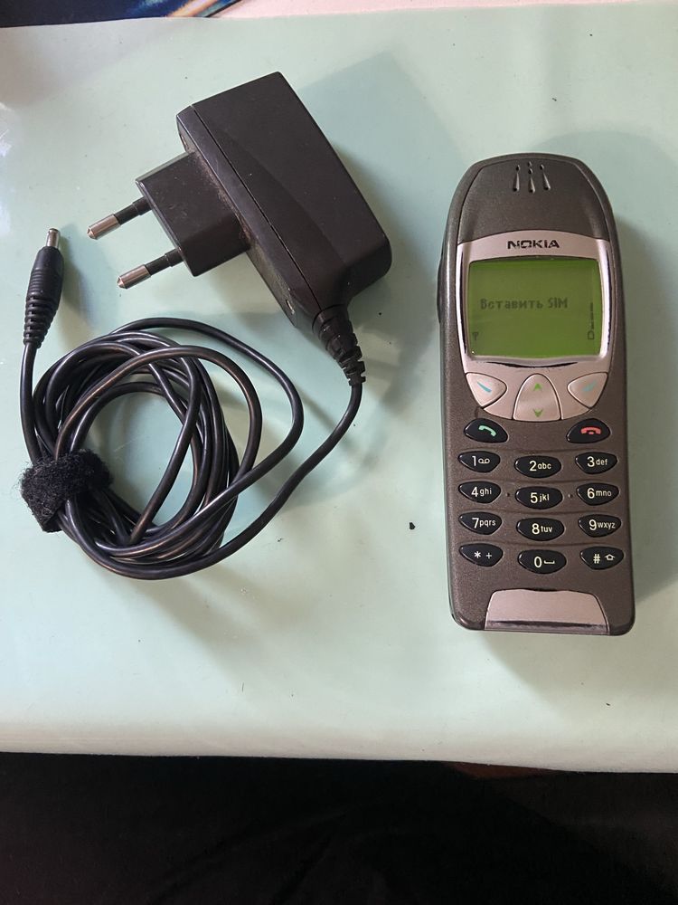 Мобил ный телефон Nokia 6210
