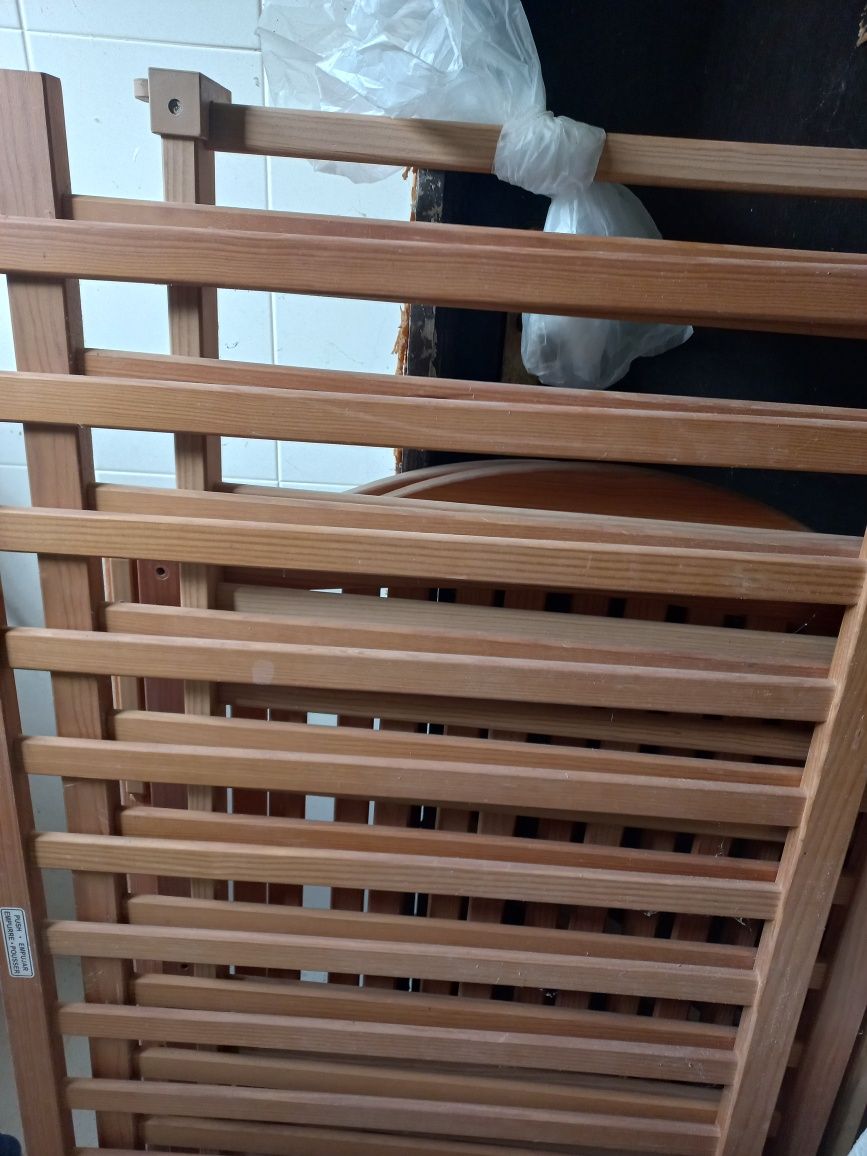 Cama de bebé.....