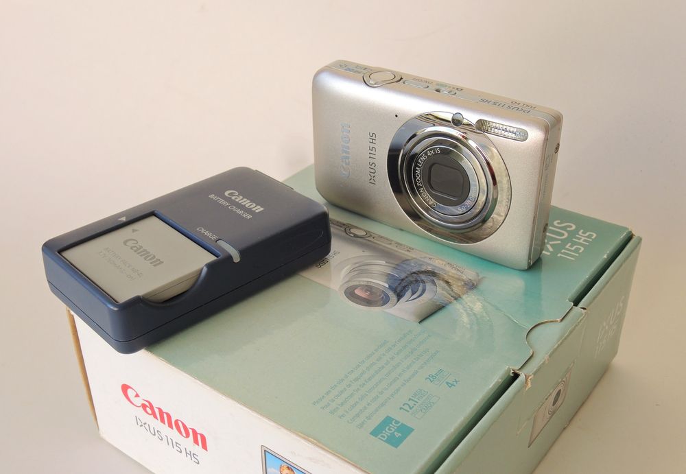 фотокамера Canon Ixus 115 HS, 12 mpx