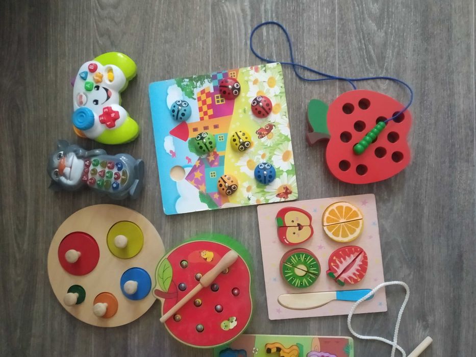 Розвиваючі іграшки