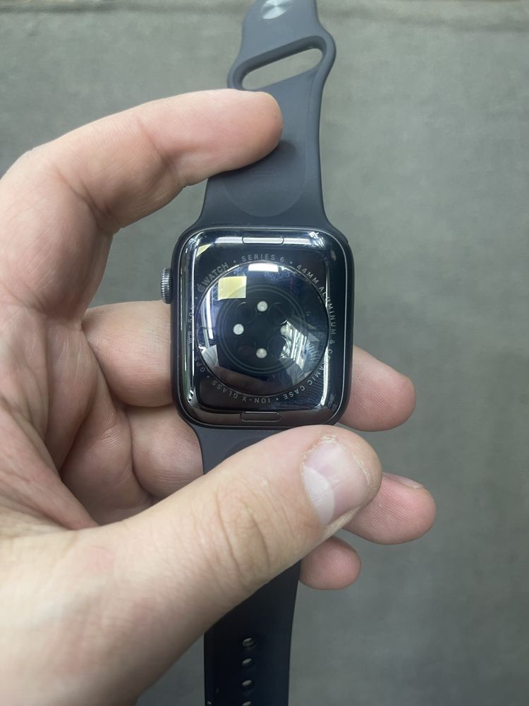 Apple Watch 6/44 black