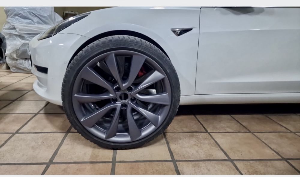 Tesla model 3 AWD Long Range Dual Motor