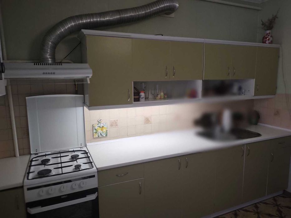 Продається простора 3к квартира в Стрижавці