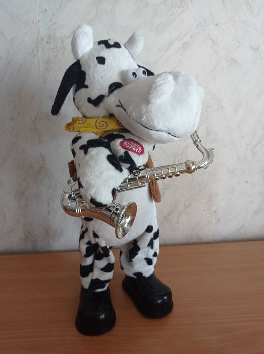 Игрушка собака с саксофоном музыкальная, сувенир, подарок