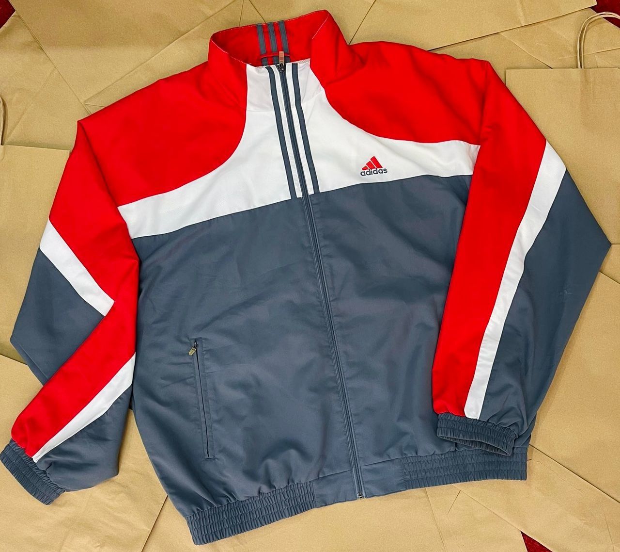 Vendo casaco Adidas original