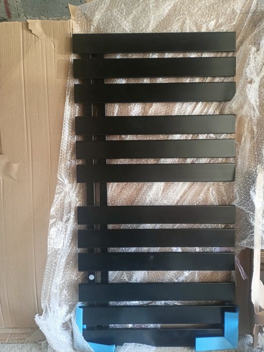 INSTAL PROJEKT NAMELESS 600x1200 grzejnik łazienkowy, czarny mat