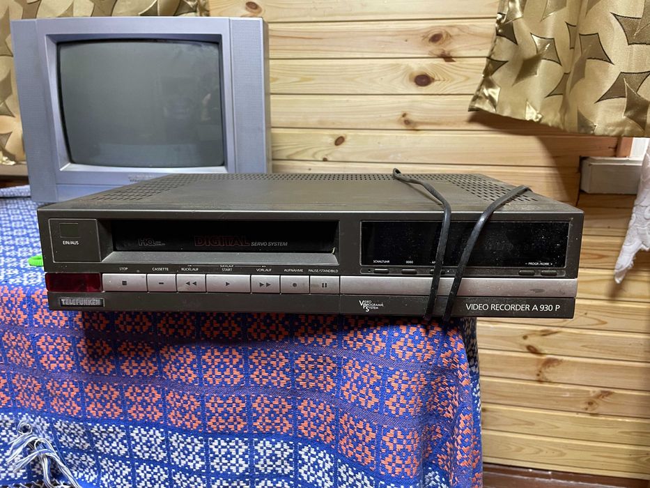 продам DVD  Video Recorder 930