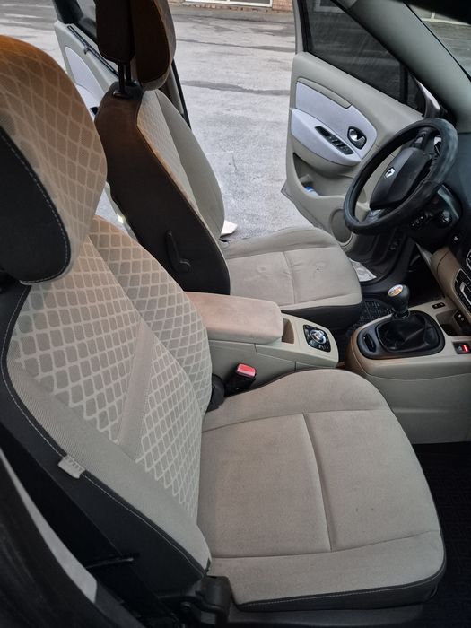 Продам Renault Grand Scenic