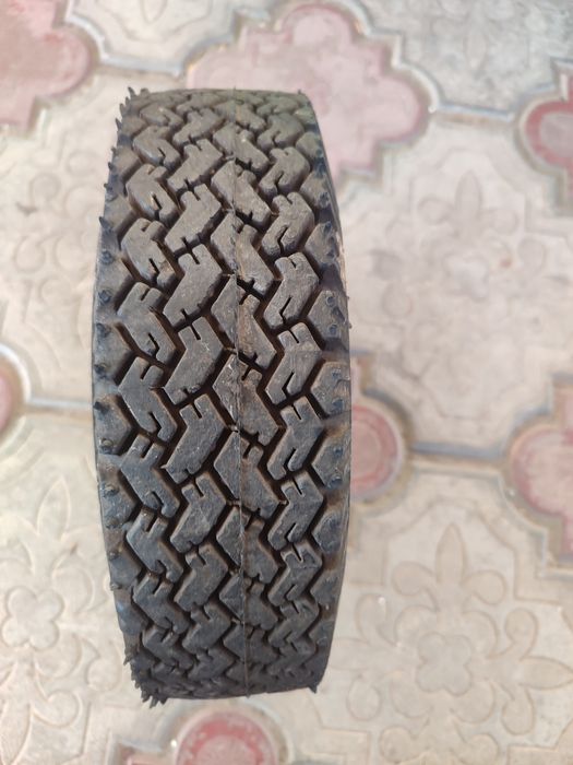 Покришка 3.5*5 без камери для картів,садових візків,тачок,моноблоків.