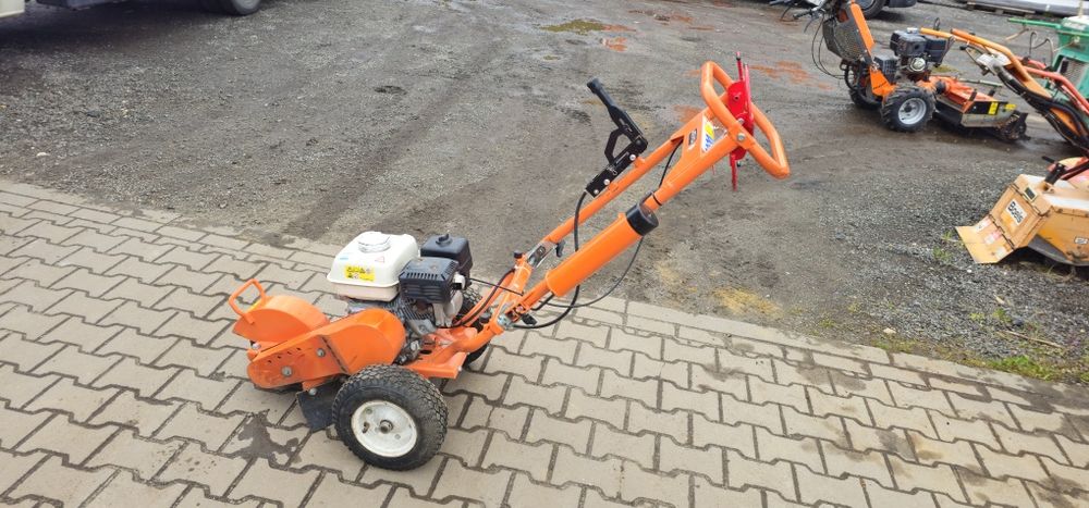 Frezarka do pni Dosko Honda Laski karczownik