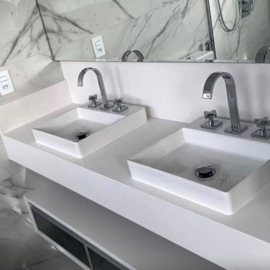 Pias de banheiro em marmore