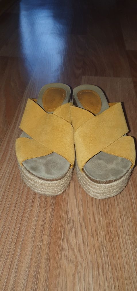 Сабо шльопанці Mango