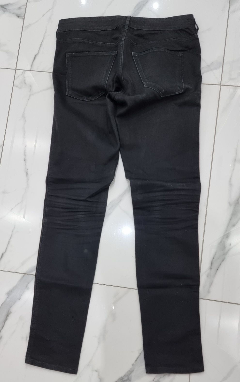Spodnie czarne denim