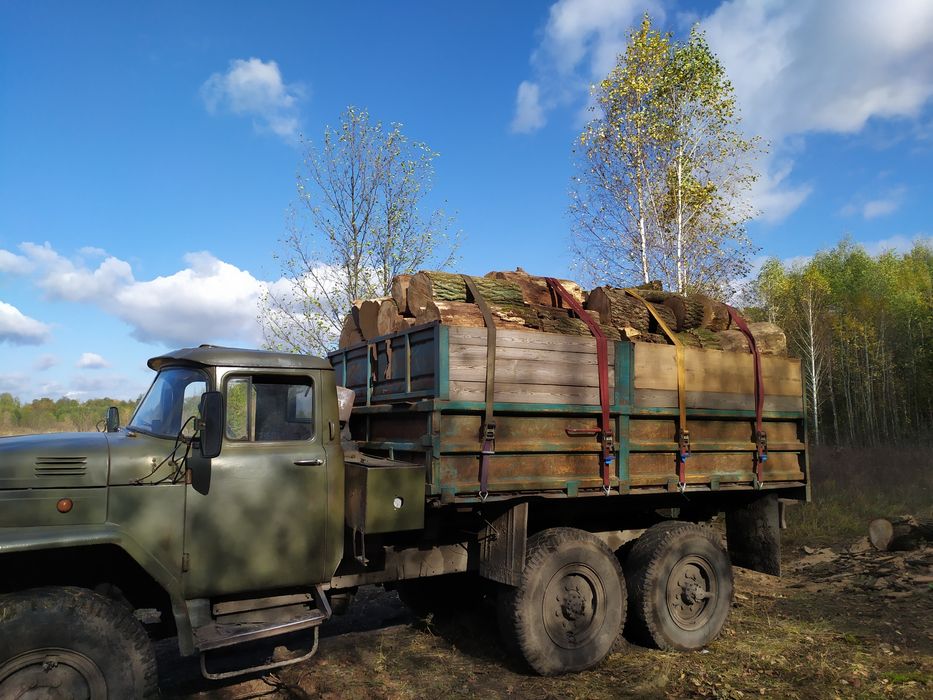 Дрова різних порід з безкоштовною доставкою!