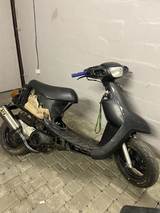 Ямаха априо на доках деколи заводиться