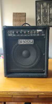 Amplificador de baixo Fender rumble 25