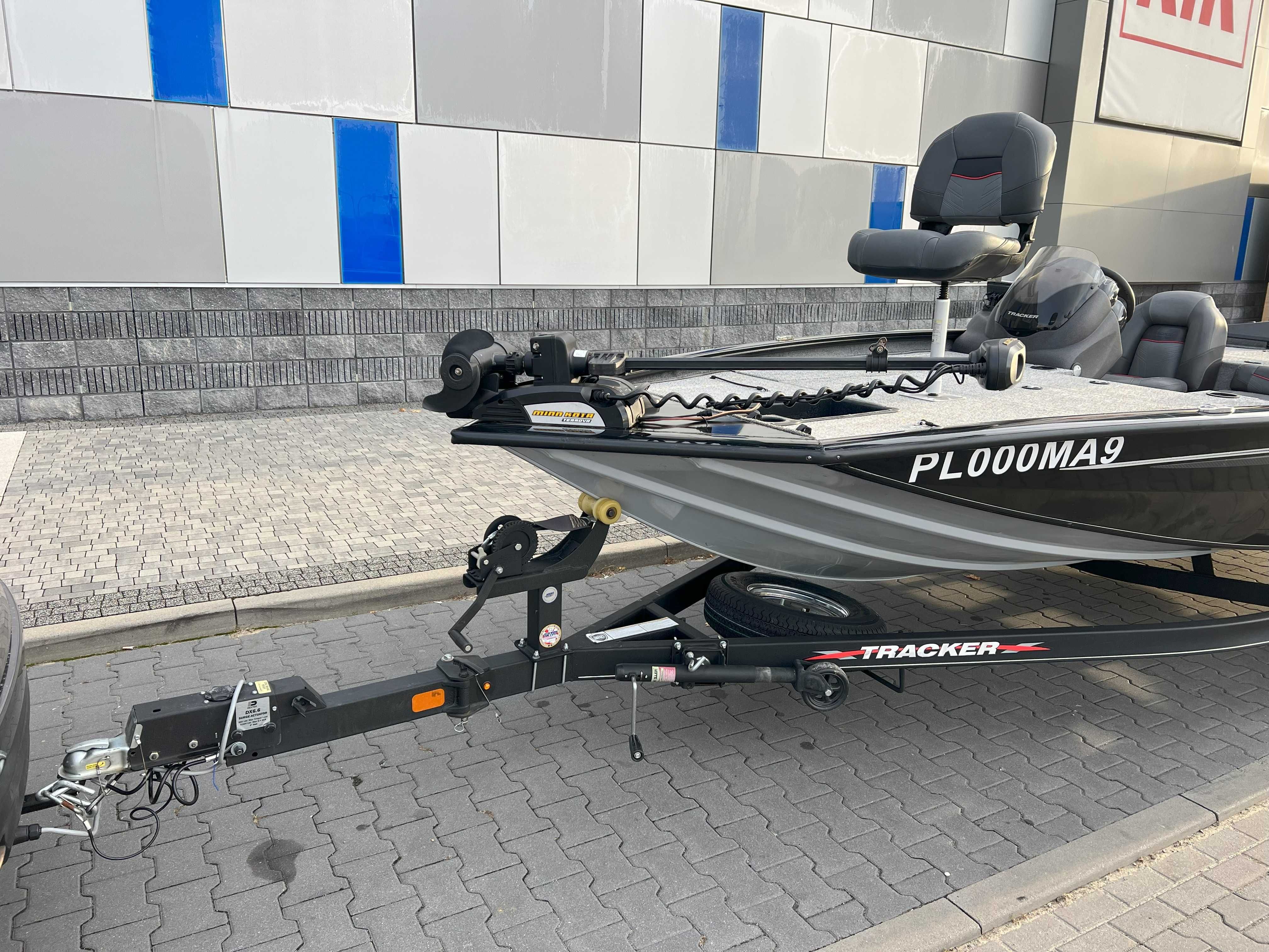 Łódź wędkarska motorowa aluminiowa Tracker Pro Team 195 TXW
