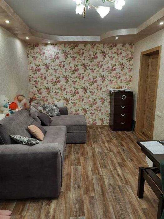 Продам 2к кв. Новые дома. Метро Дворец спорта пешком.  3\9