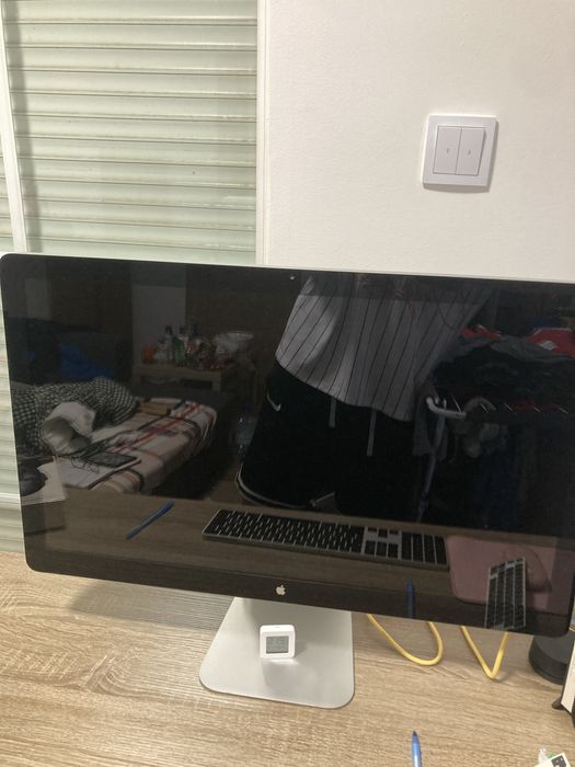 Apple thunderbolt dislpay