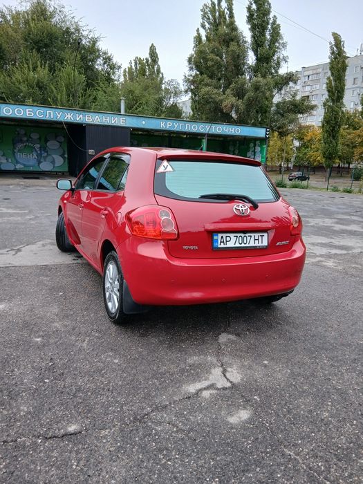Toyota Auris 2008года