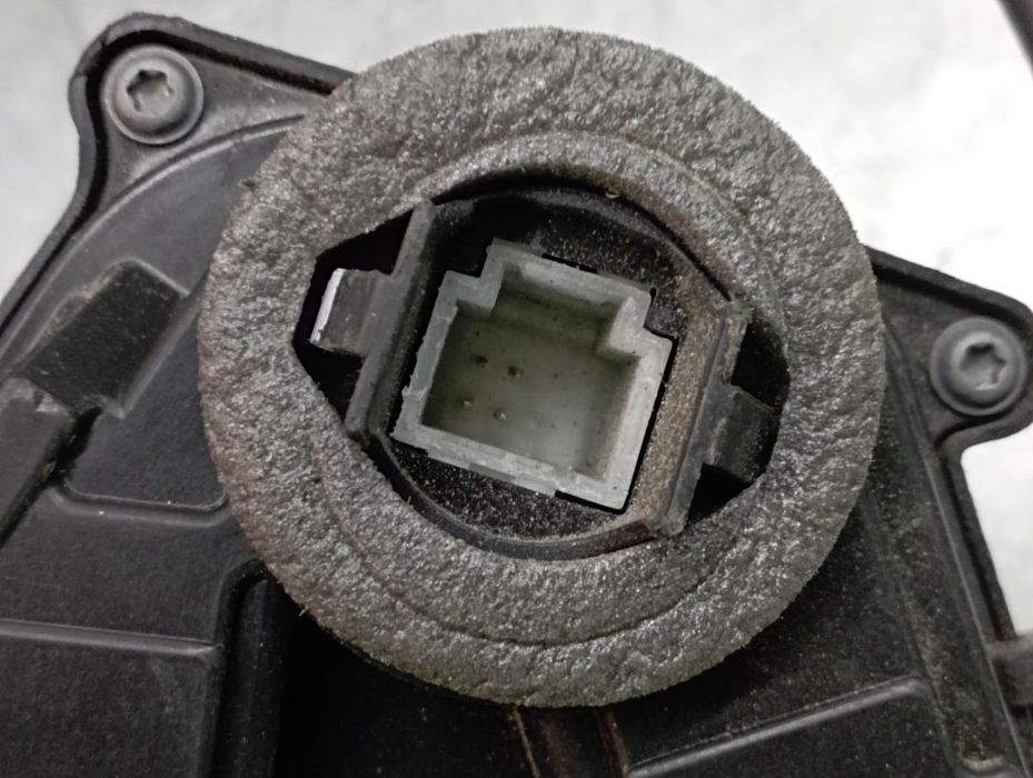 Fechadura / fecho porta frente esquerdo RENAULT Captur II